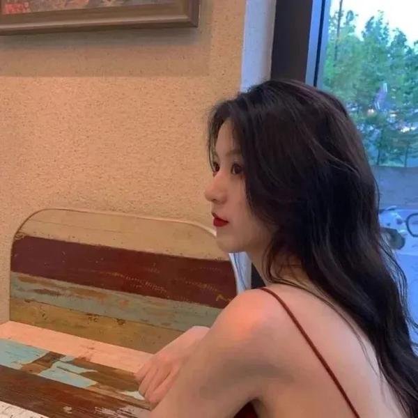 唱歌的女人